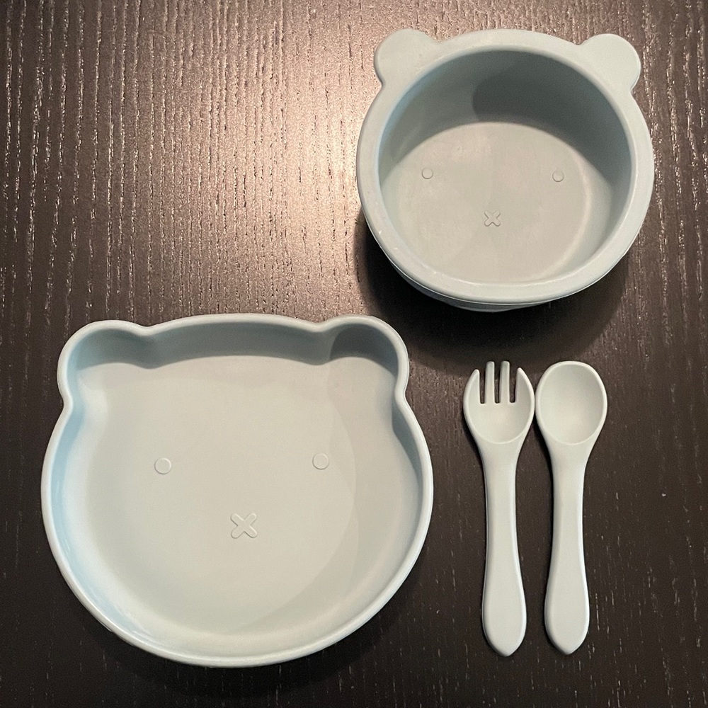 Kids Bear-Shaped Dinnerware Set - light blue
